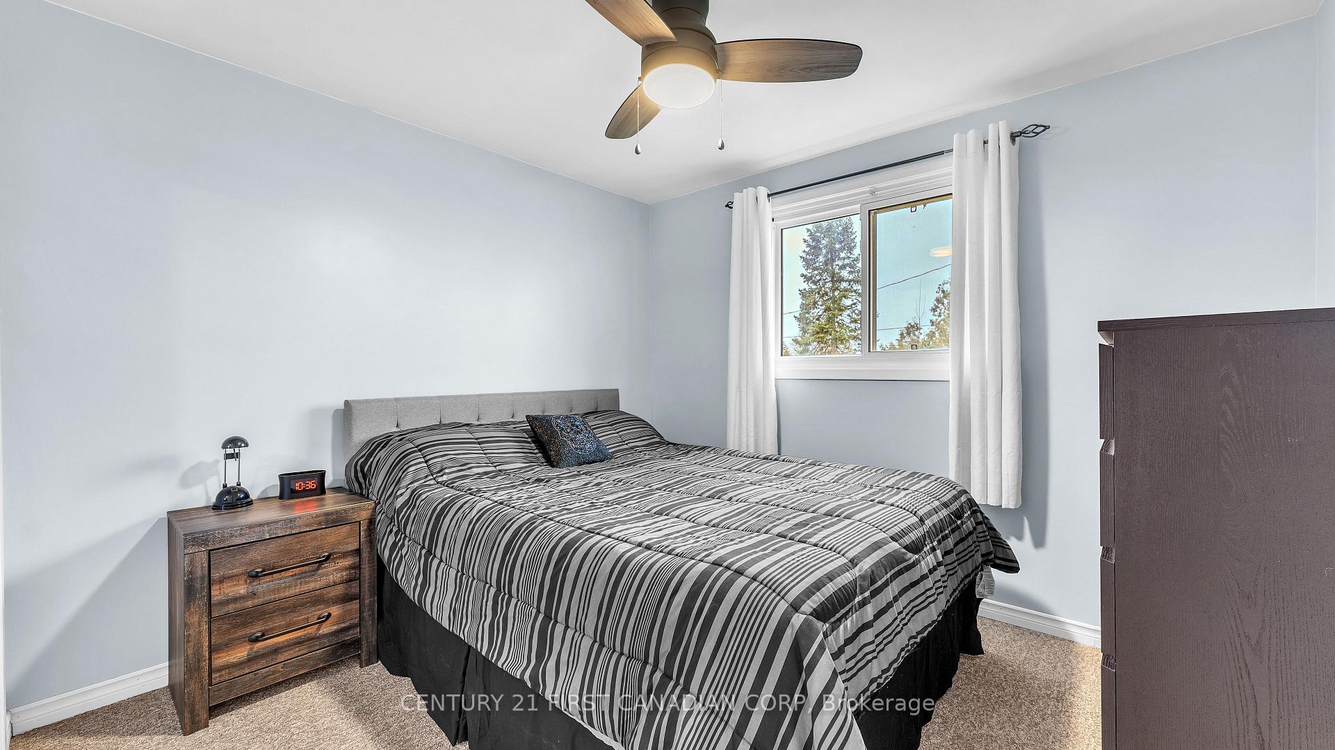 Photo 10 of 75 Confederation Drive, St. Thomas — HOMEH