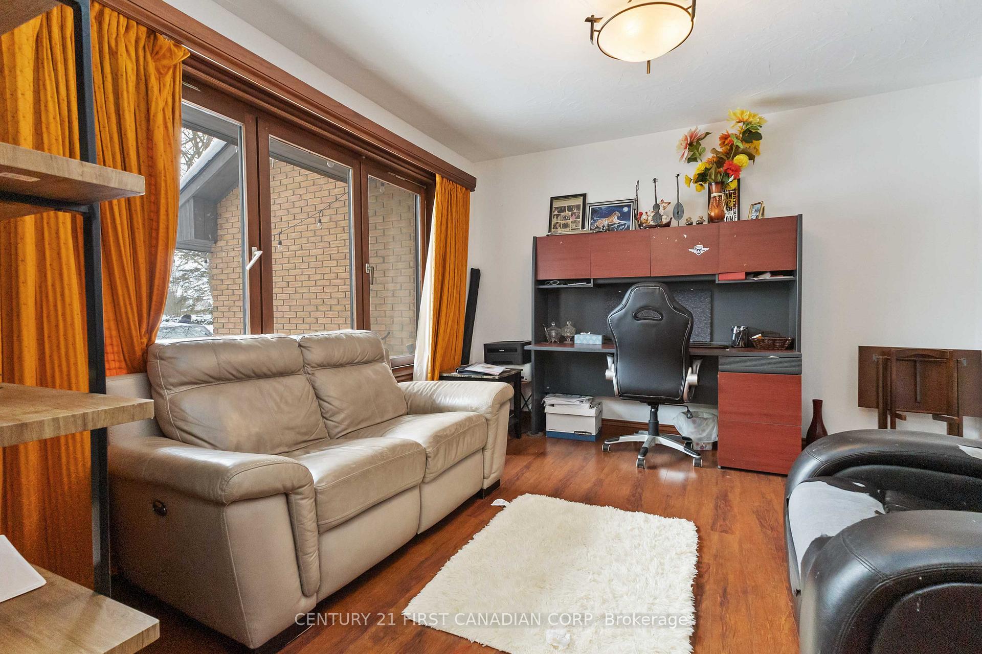 Photo 6 of 239 Woodworth Crescent, St. Thomas — HOMEH