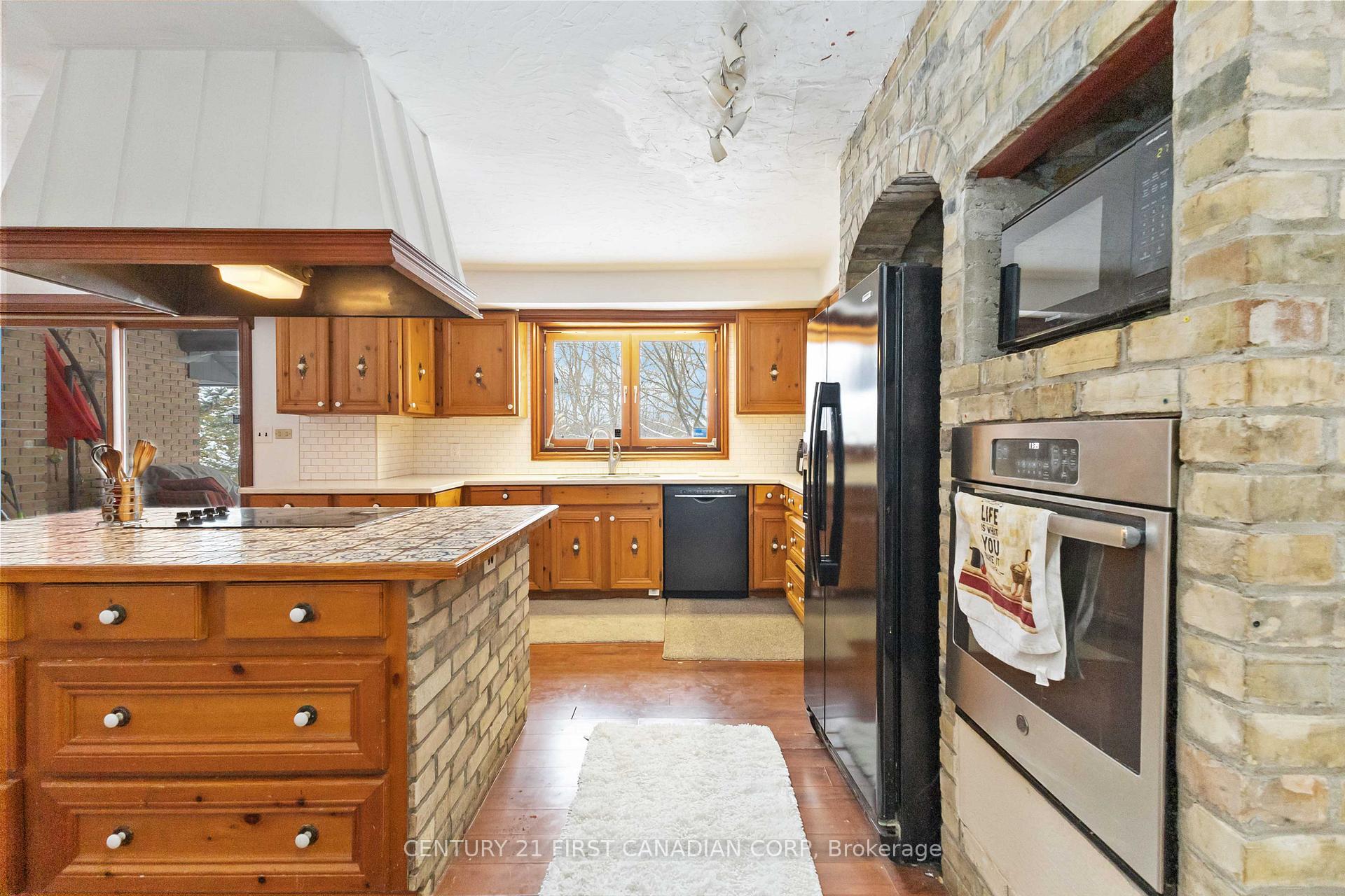 Photo 13 of 239 Woodworth Crescent, St. Thomas — HOMEH