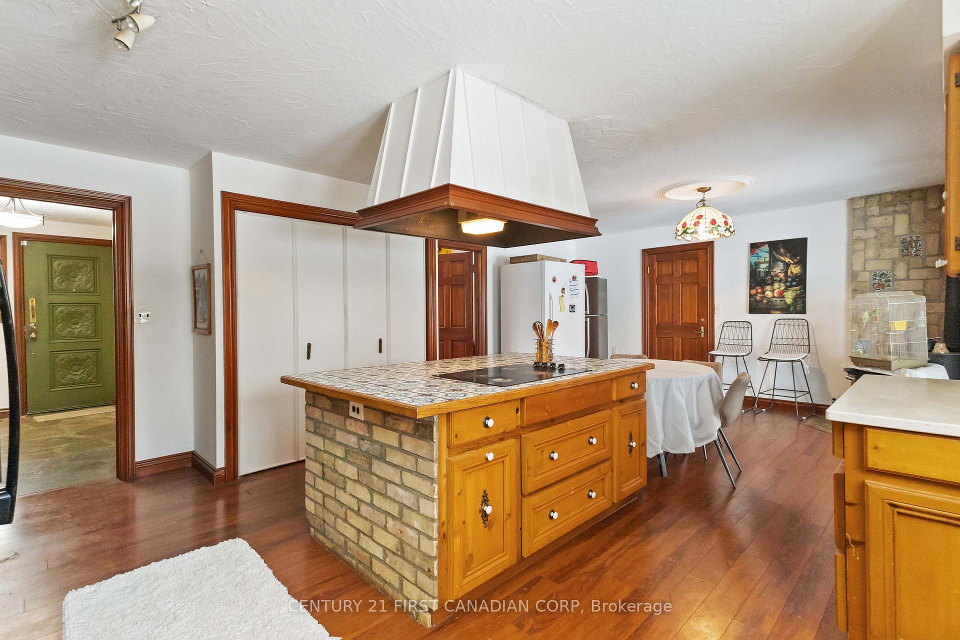 Photo 15 of 239 Woodworth Crescent, St. Thomas — HOMEH