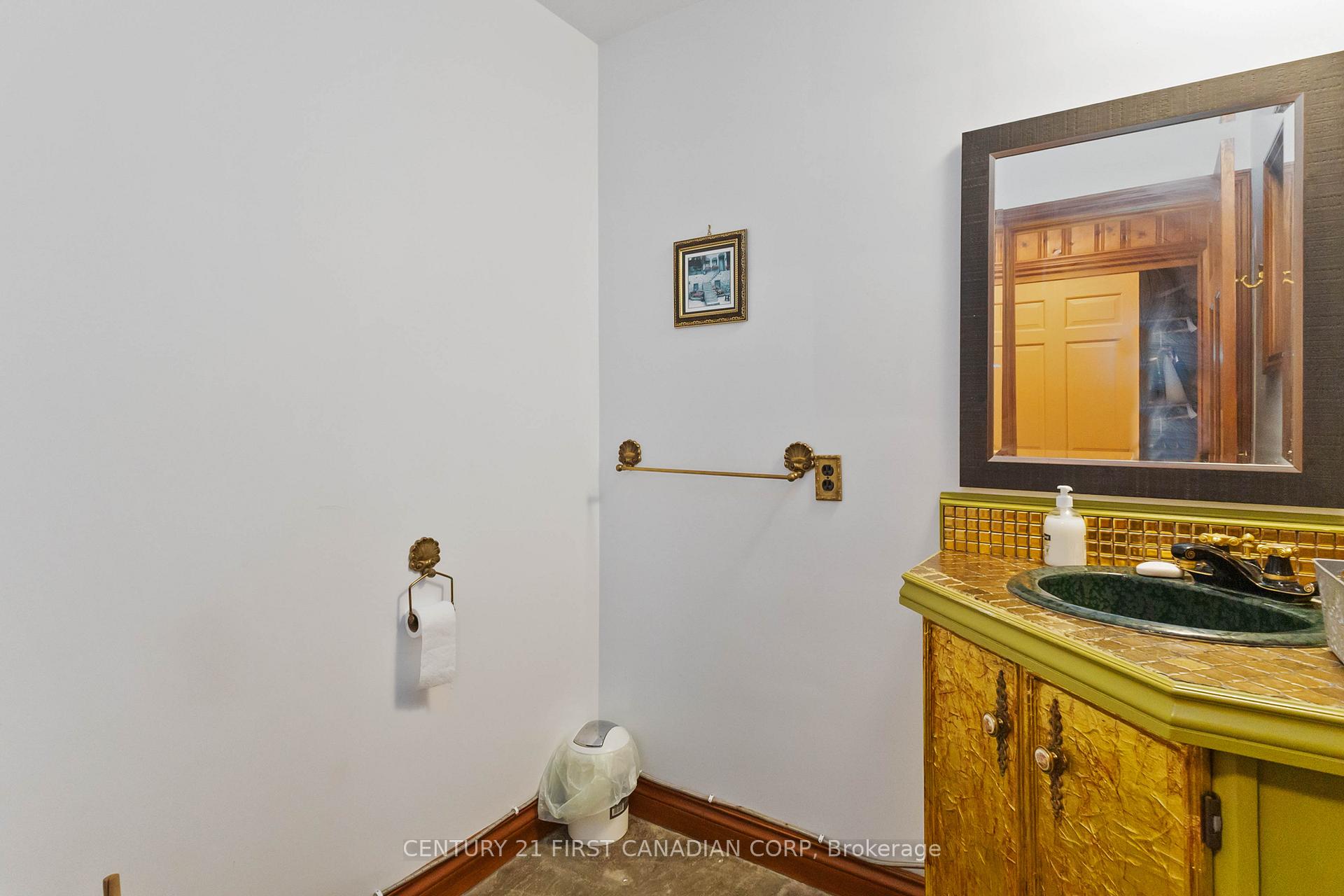 Photo 16 of 239 Woodworth Crescent, St. Thomas — HOMEH