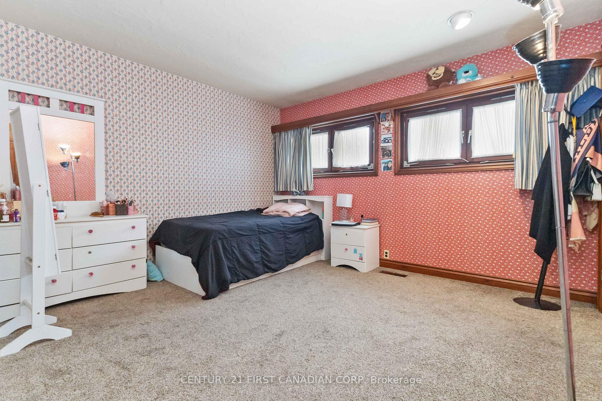 Photo 32 of 239 Woodworth Crescent, St. Thomas — HOMEH