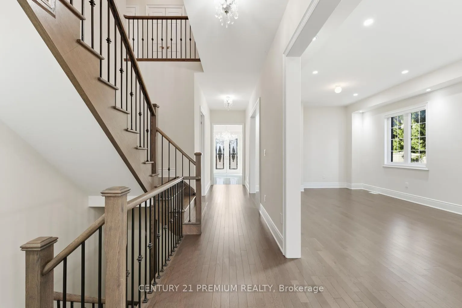 Photo 6 of 18 Landview Road, Brampton, Toronto Gore Rural Estate — HOMEH