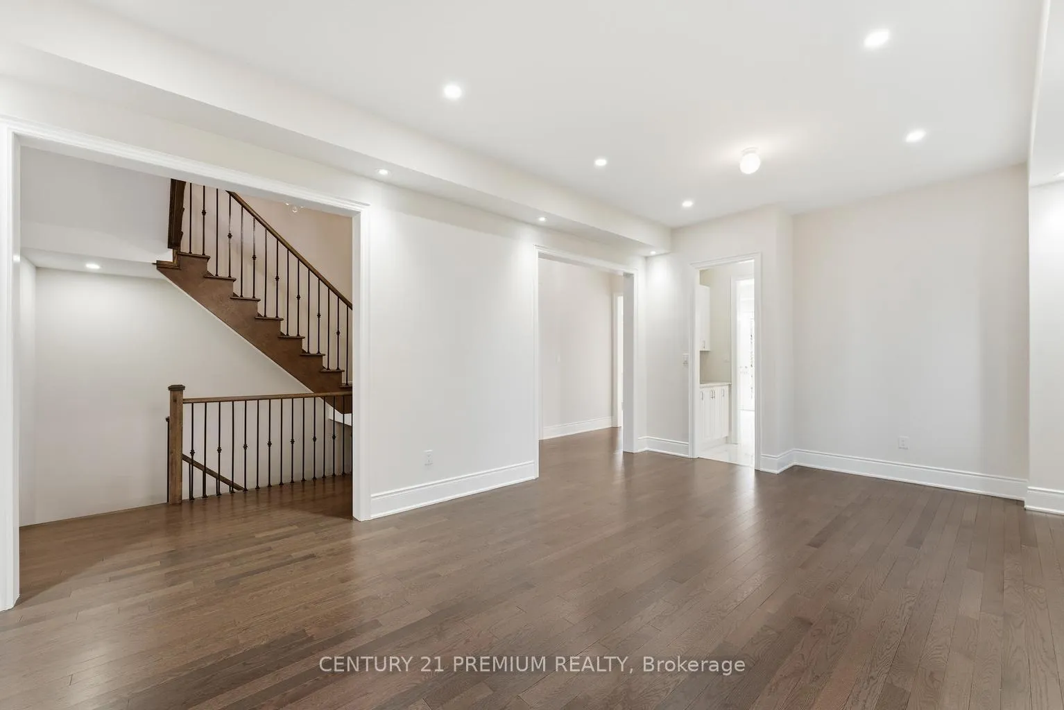 Photo 7 of 18 Landview Road, Brampton, Toronto Gore Rural Estate — HOMEH