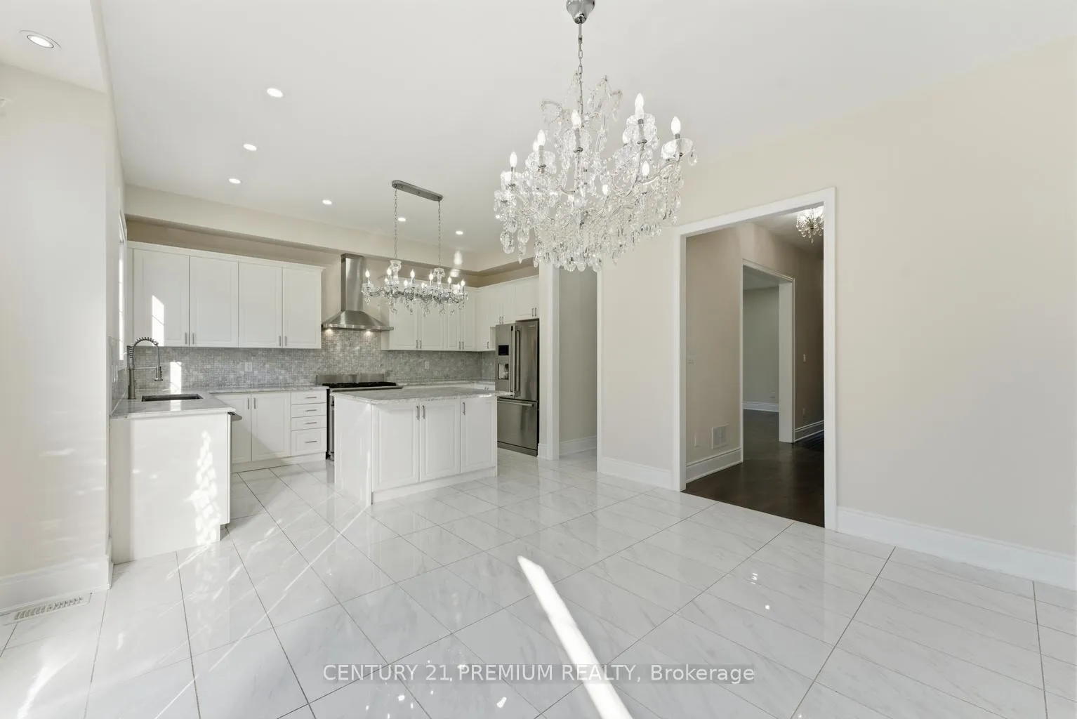 Photo 11 of 18 Landview Road, Brampton, Toronto Gore Rural Estate — HOMEH
