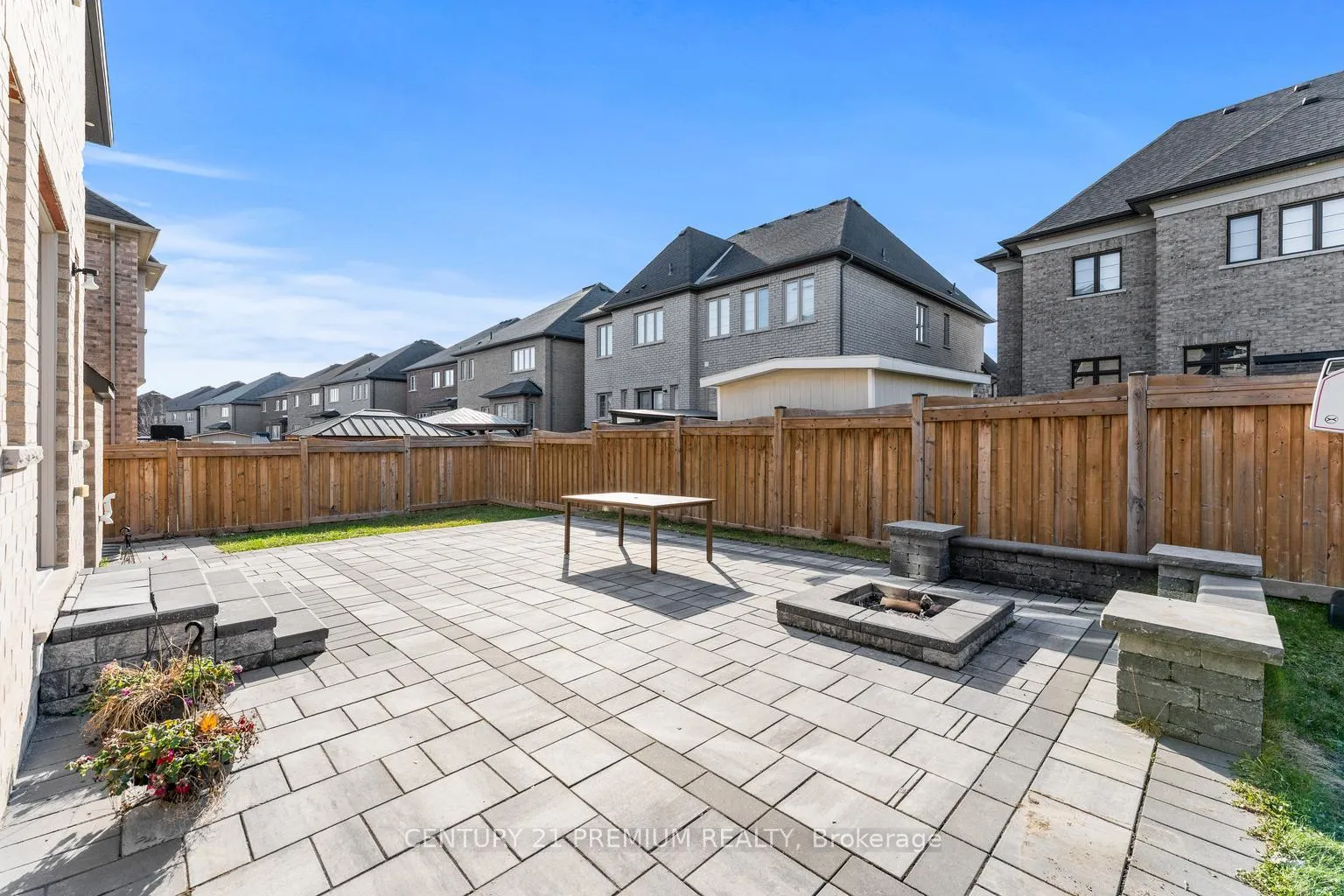 Photo 46 of 18 Landview Road, Brampton, Toronto Gore Rural Estate — HOMEH