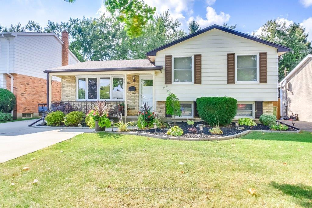 Front of 95 Lawrence Avenue