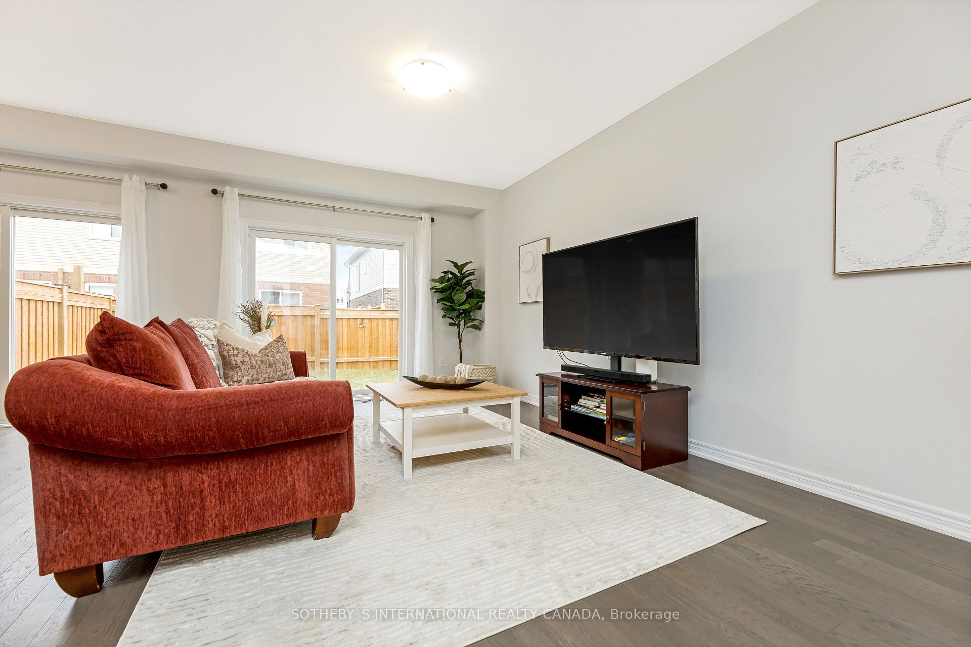 Photo 7 of 84 Bobolink Road, Hamilton, Bruleville — HOMEH