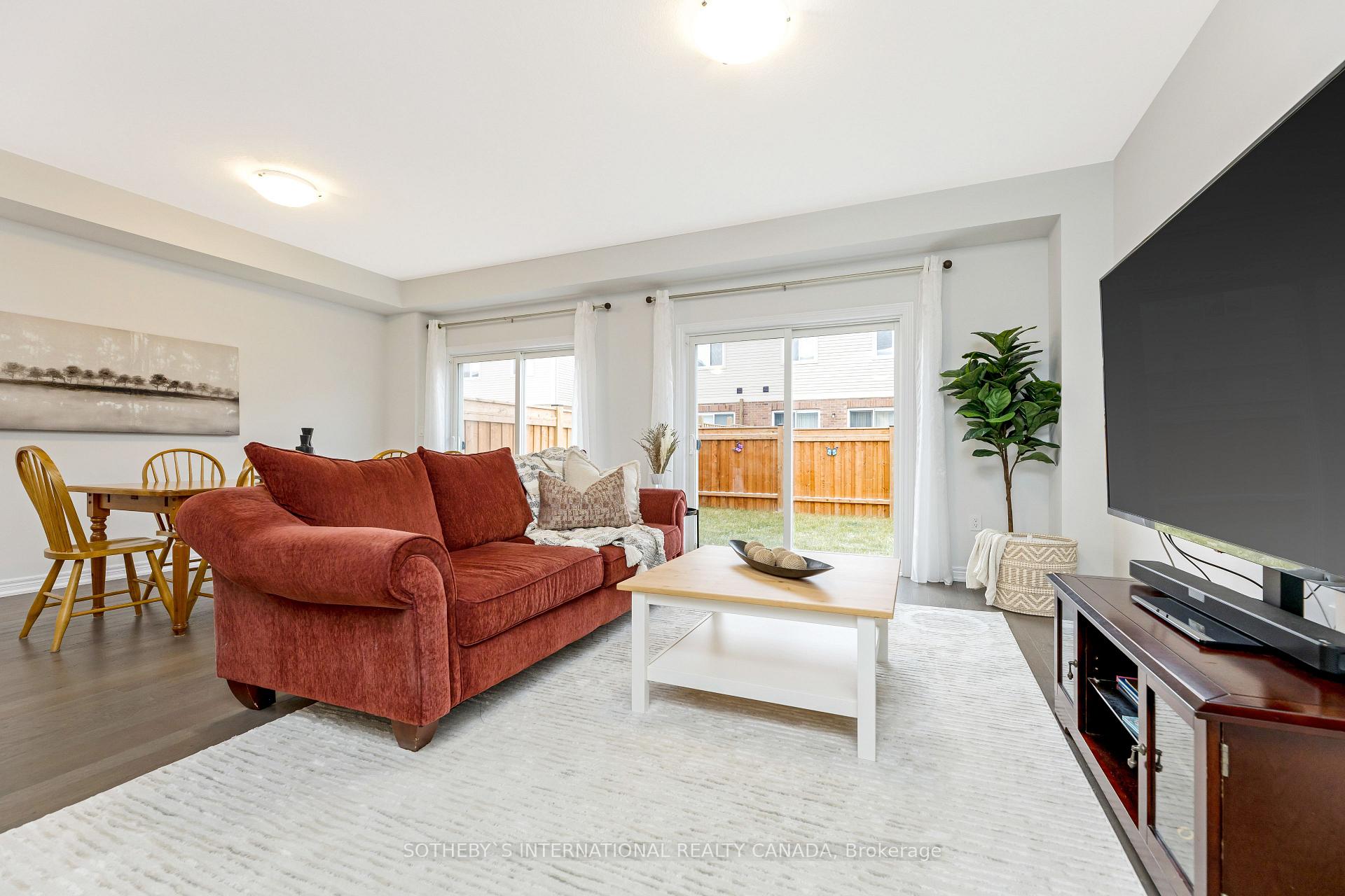 Photo 8 of 84 Bobolink Road, Hamilton, Bruleville — HOMEH