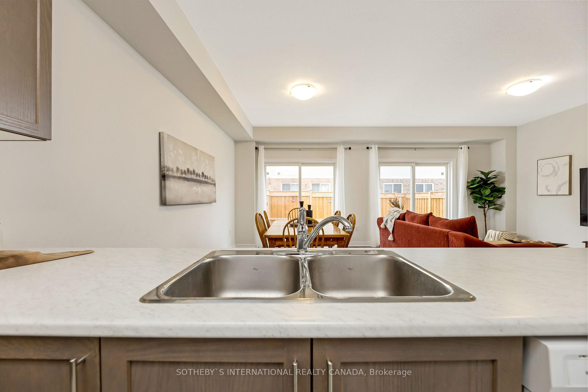 Photo 15 of 84 Bobolink Road, Hamilton, Bruleville — HOMEH