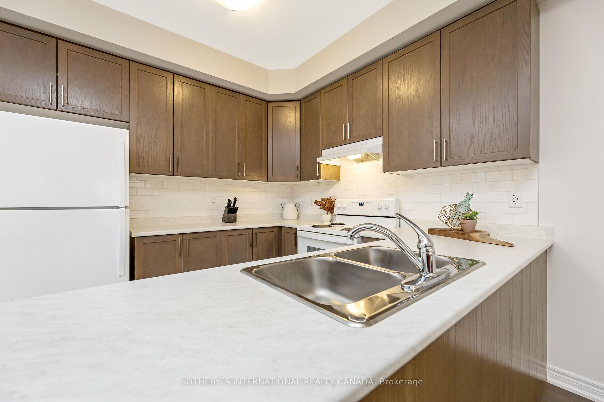 Photo 16 of 84 Bobolink Road, Hamilton, Bruleville — HOMEH