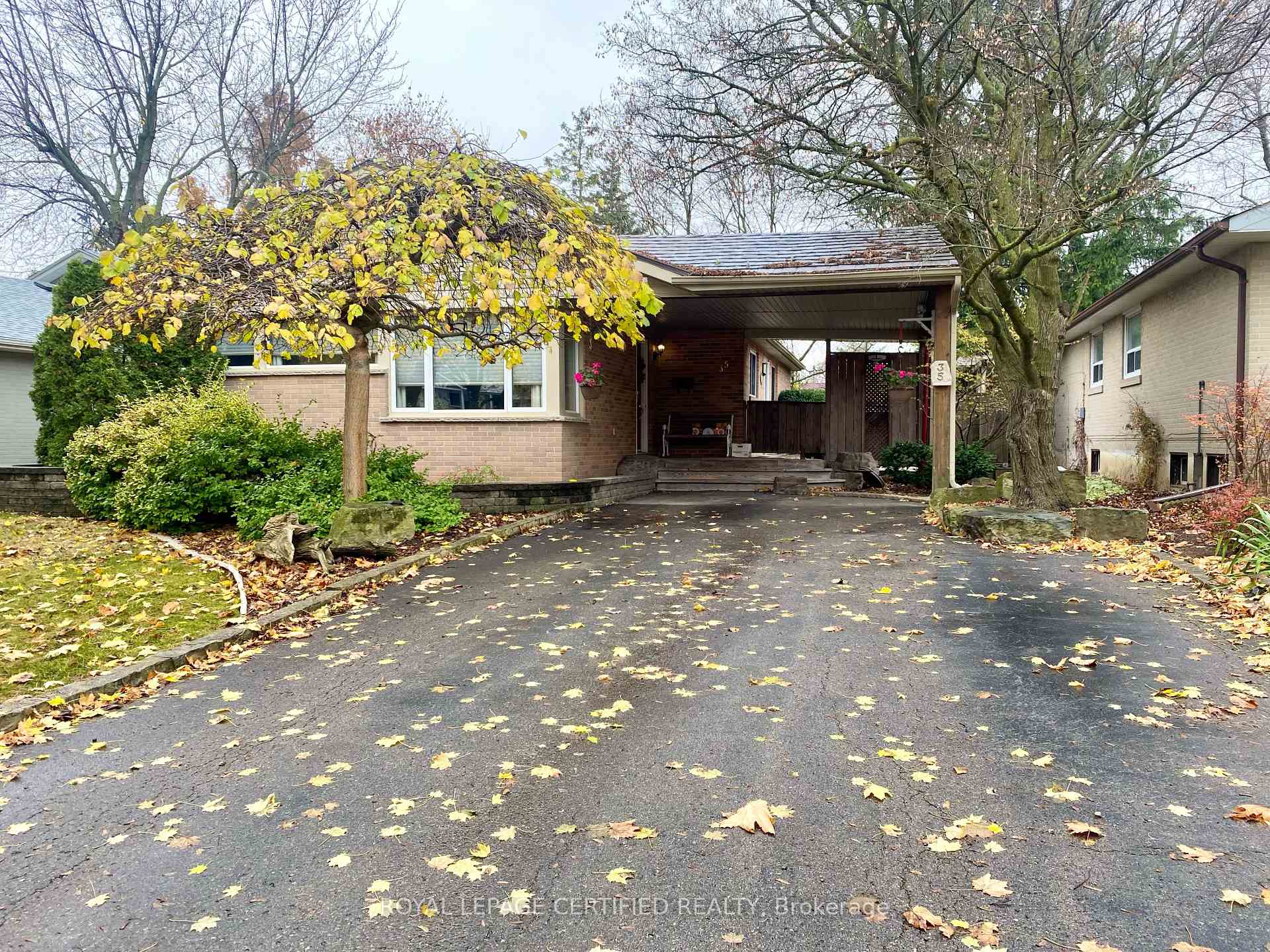 Photo 1 of 35 Ladore Drive, Brampton, Brampton South — HOMEH