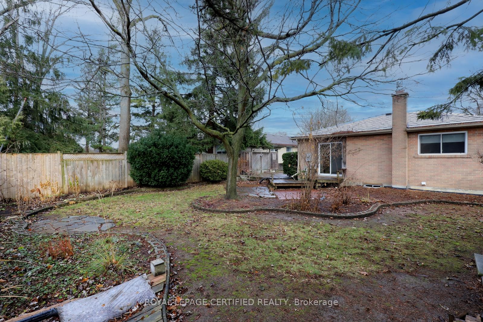 Photo 31 of 35 Ladore Drive, Brampton, Brampton South — HOMEH
