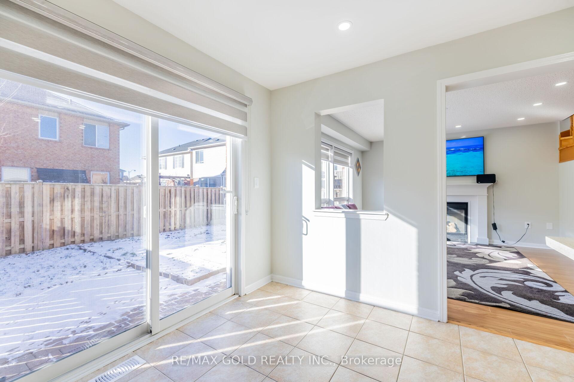 Photo 40 of 210 Owlridge Drive, Brampton, Credit Valley — HOMEH