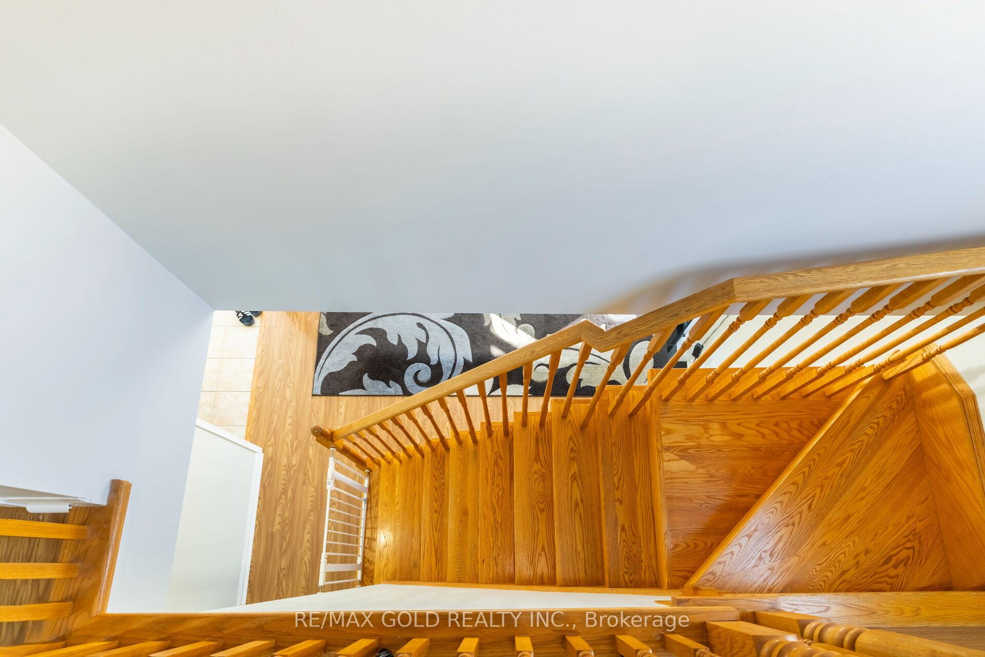 Photo 62 of 210 Owlridge Drive, Brampton, Credit Valley — HOMEH
