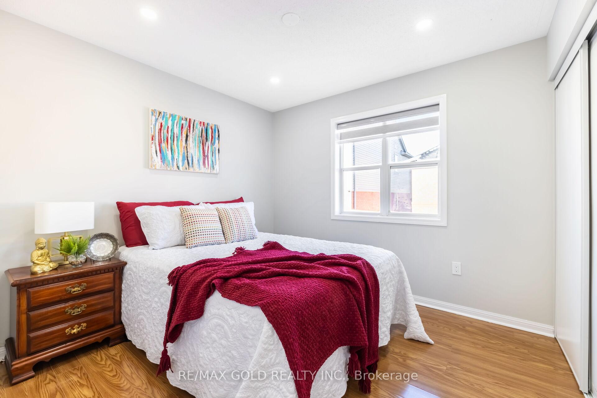 Photo 75 of 210 Owlridge Drive, Brampton, Credit Valley — HOMEH