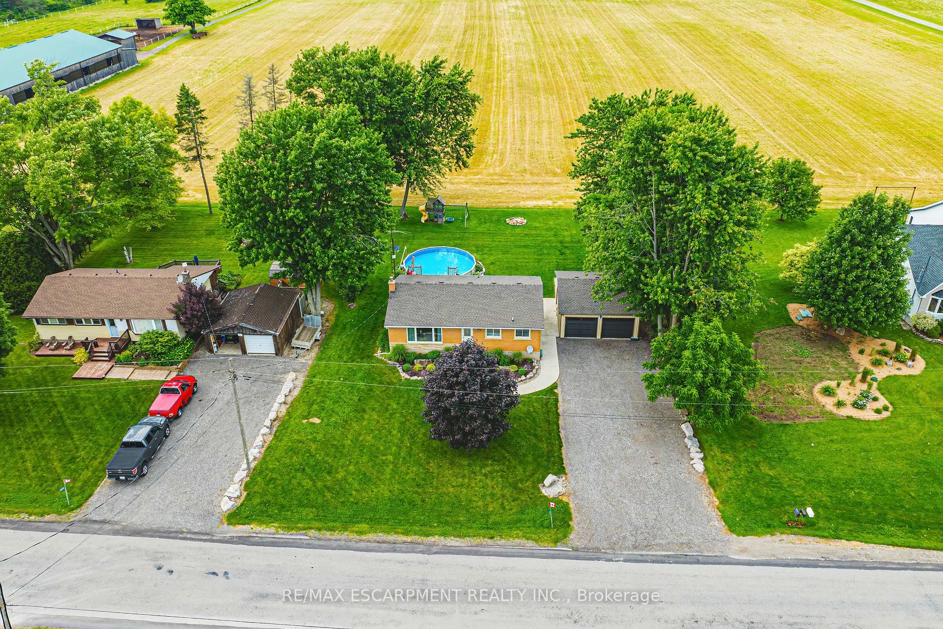 Photo 2 of 1451 6th Con Road W, Hamilton, Rural Flamborough — HOMEH