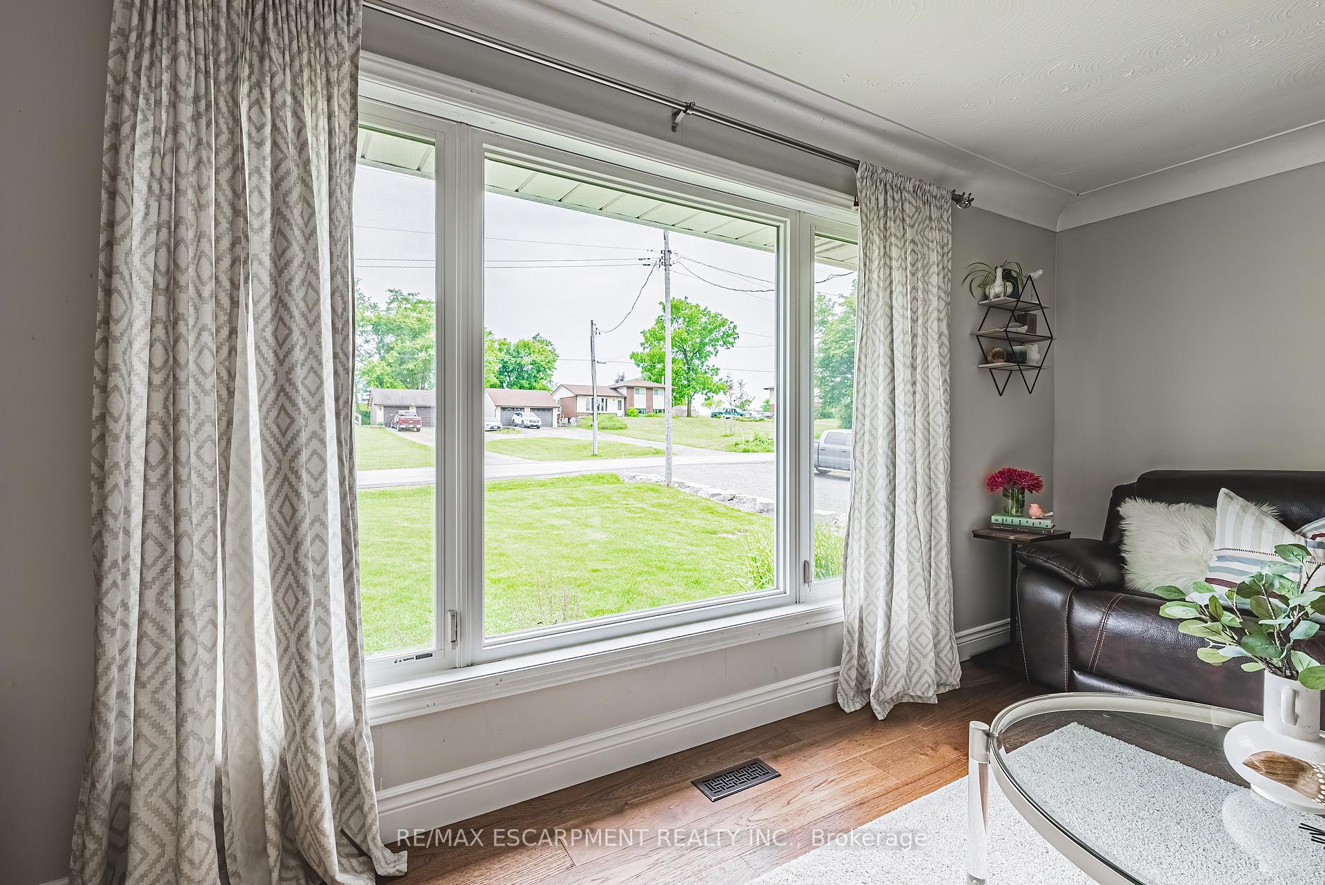 Photo 13 of 1451 6th Con Road W, Hamilton, Rural Flamborough — HOMEH