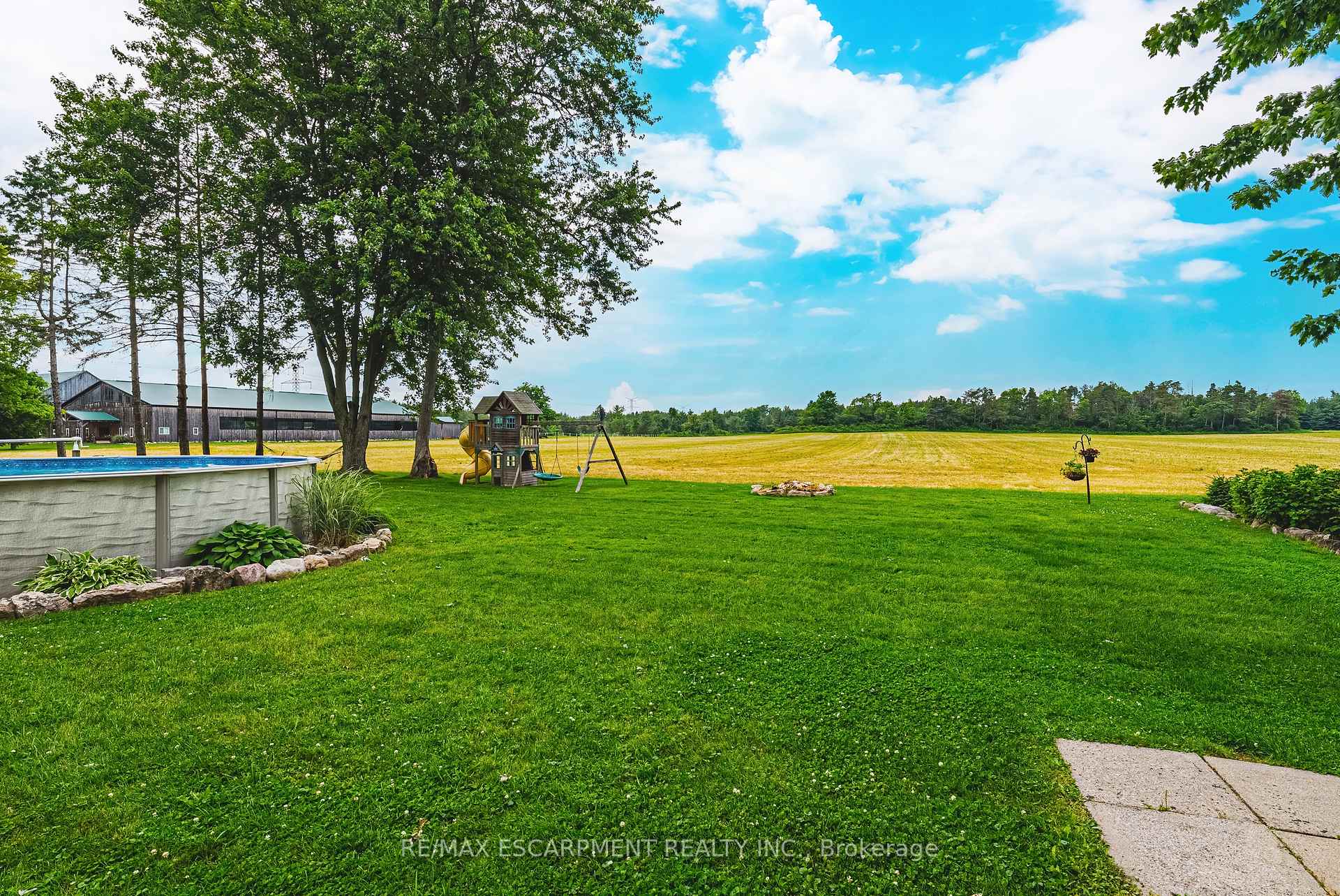 Photo 29 of 1451 6th Con Road W, Hamilton, Rural Flamborough — HOMEH
