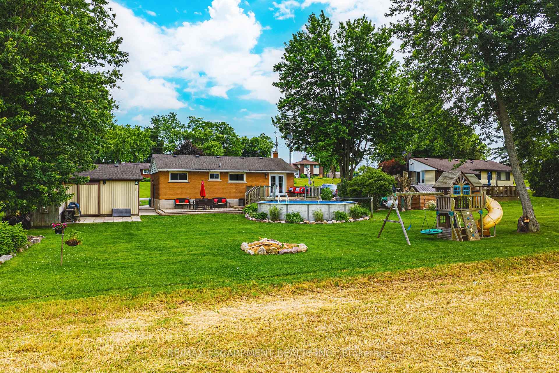 Photo 31 of 1451 6th Con Road W, Hamilton, Rural Flamborough — HOMEH
