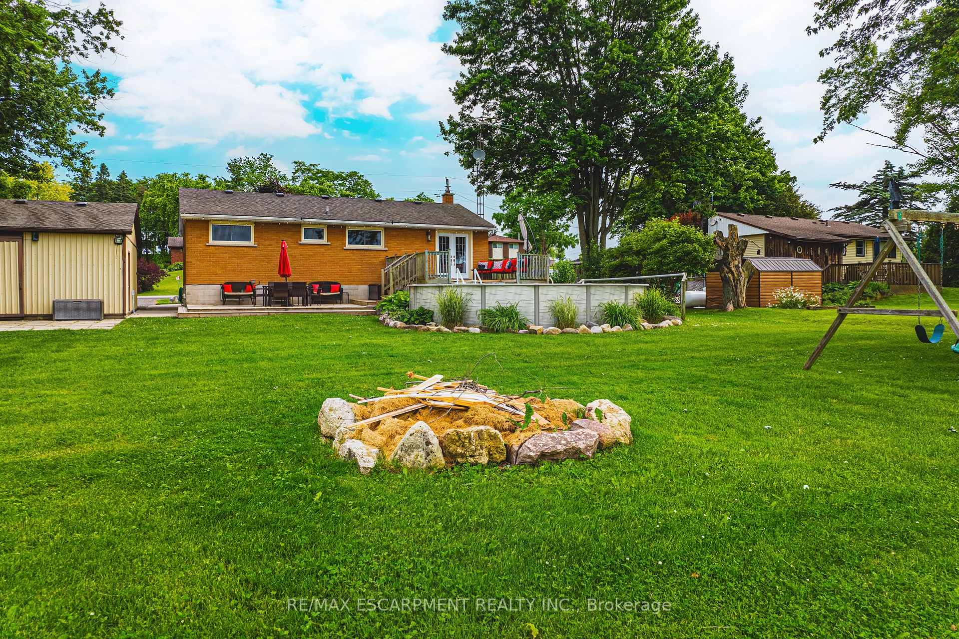 Photo 32 of 1451 6th Con Road W, Hamilton, Rural Flamborough — HOMEH