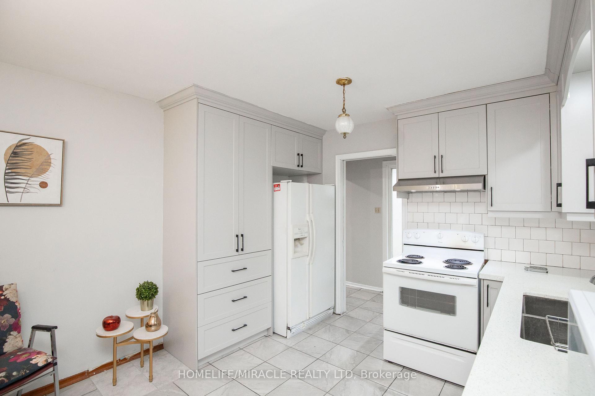 Photo 6 of 6 Glenmurray Court S, Hamilton, Red Hill — HOMEH