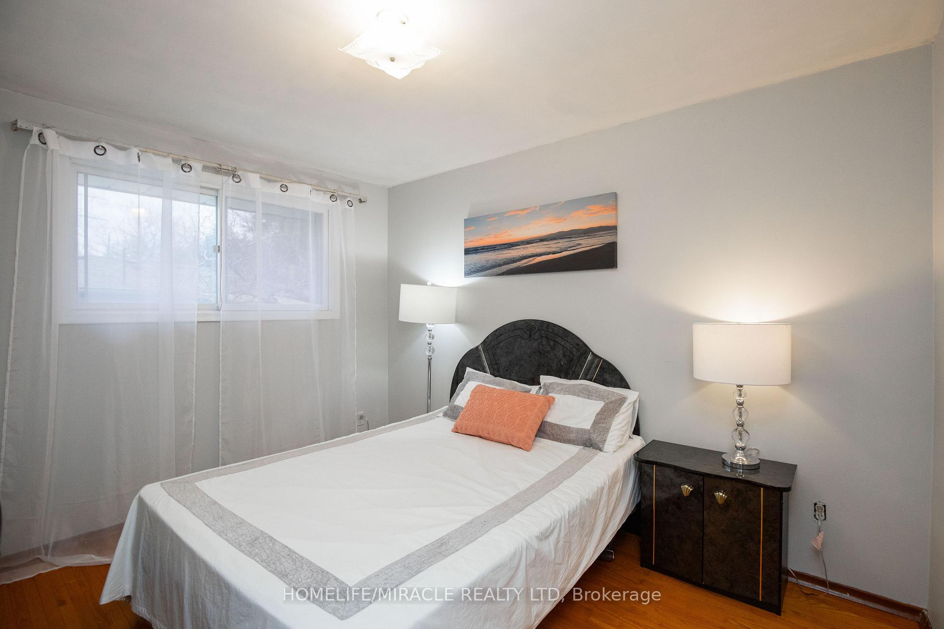 Photo 12 of 6 Glenmurray Court S, Hamilton, Red Hill — HOMEH