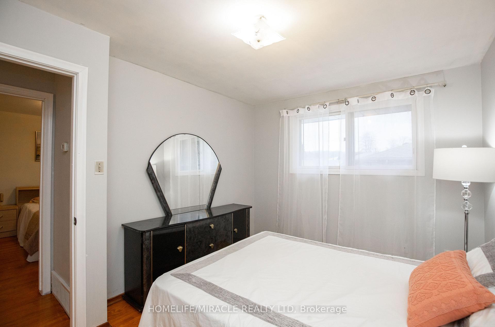 Photo 13 of 6 Glenmurray Court S, Hamilton, Red Hill — HOMEH