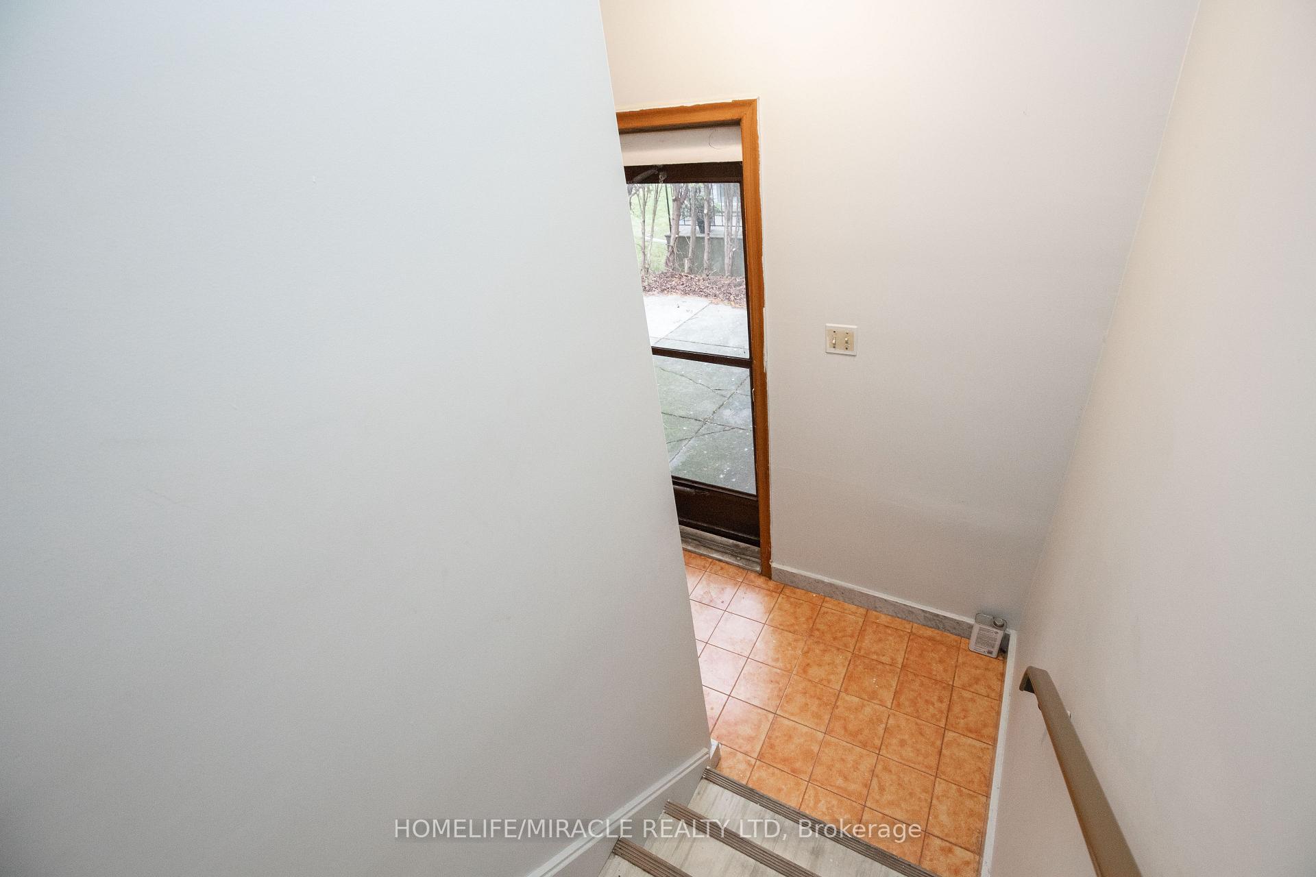 Photo 22 of 6 Glenmurray Court S, Hamilton, Red Hill — HOMEH