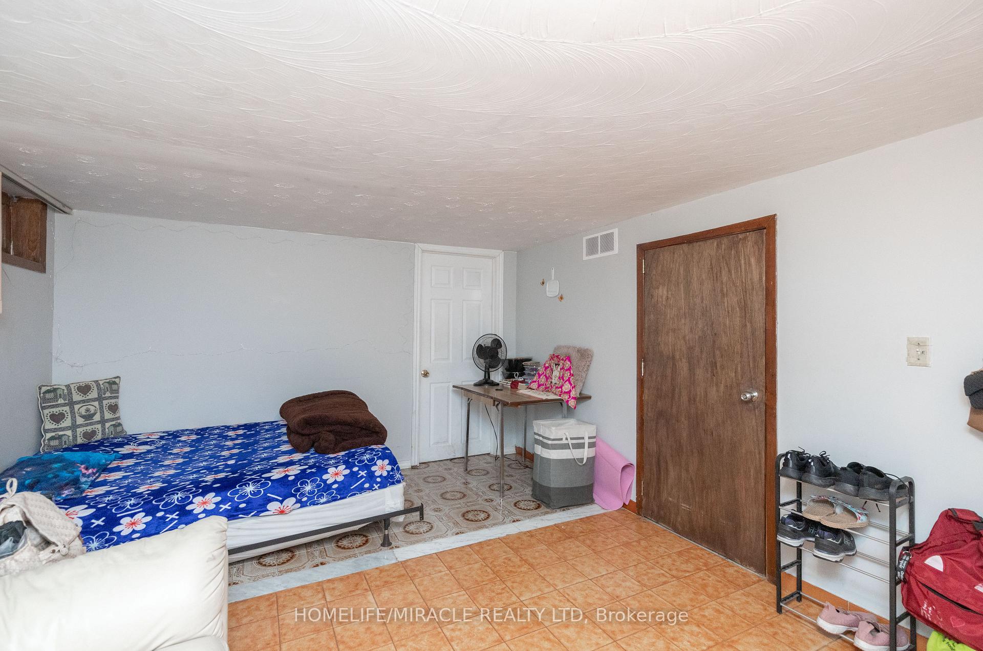 Photo 25 of 6 Glenmurray Court S, Hamilton, Red Hill — HOMEH