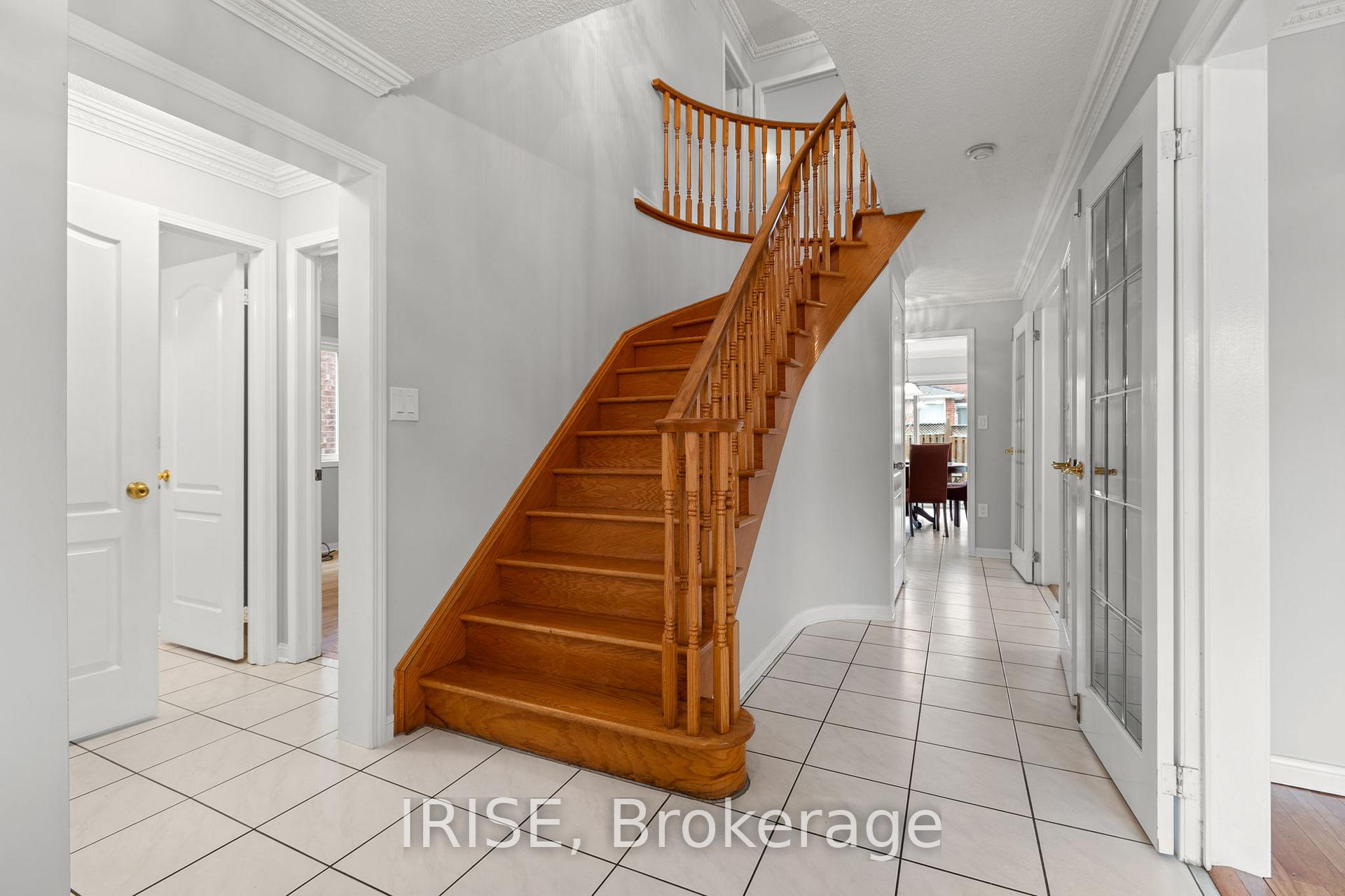 Photo 4 of 185 Mountainberry Road, Brampton, Sandringham-Wellington — HOMEH
