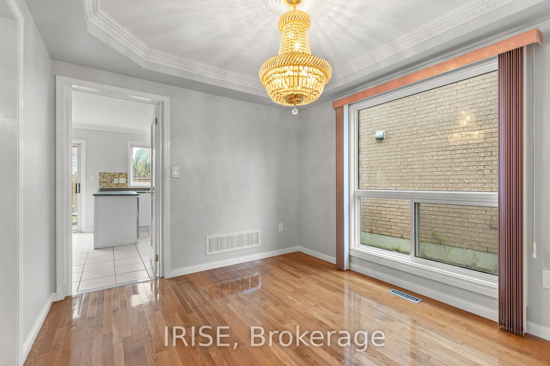 Photo 7 of 185 Mountainberry Road, Brampton, Sandringham-Wellington — HOMEH