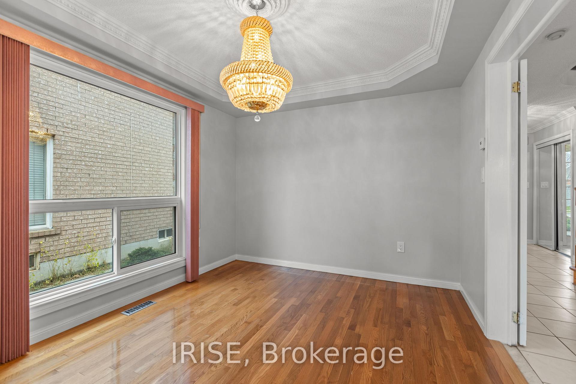 Photo 8 of 185 Mountainberry Road, Brampton, Sandringham-Wellington — HOMEH