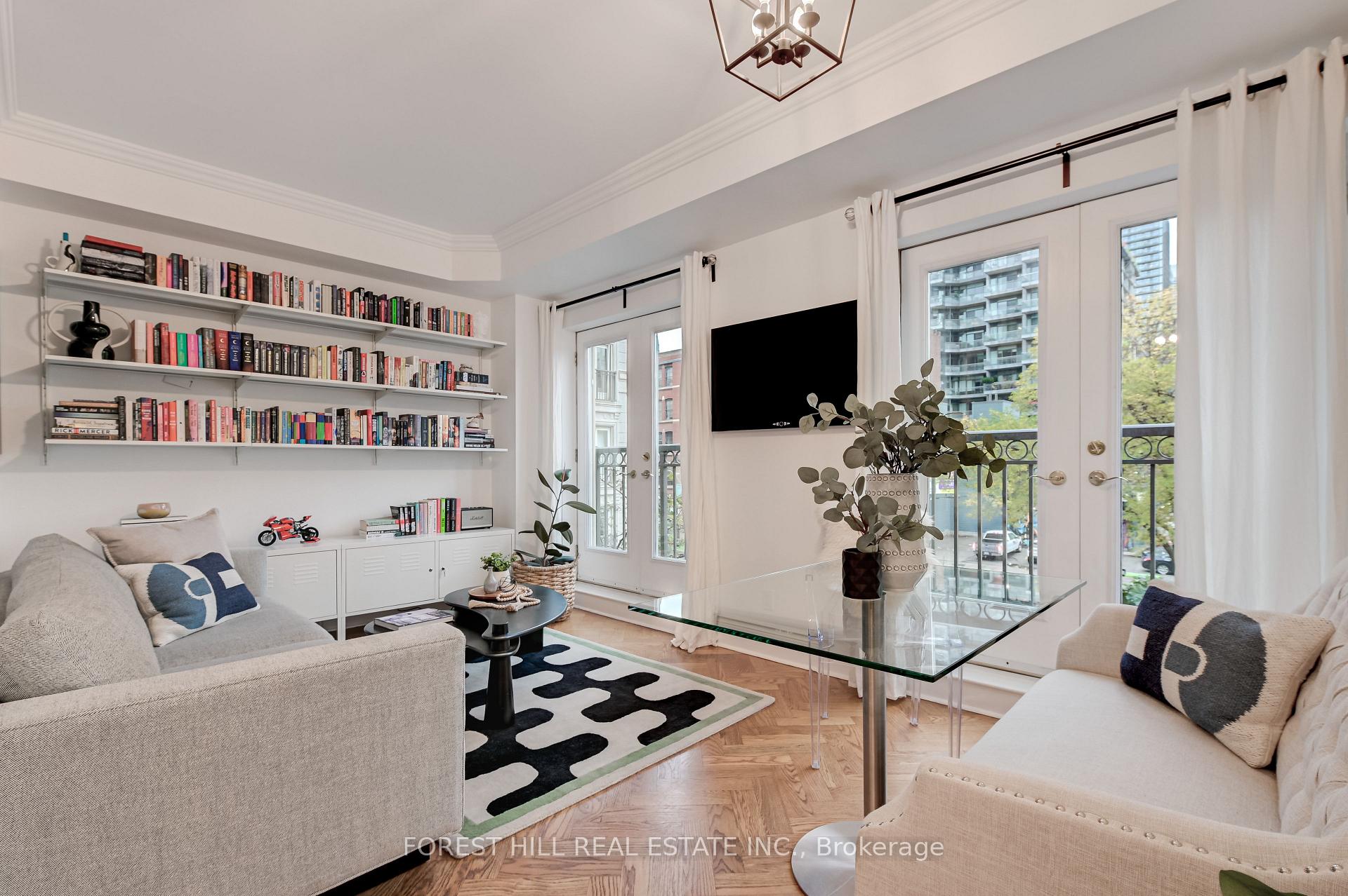Photo 11 of Unit 307, 120 Lombard Street, Toronto, Church-Yonge Corridor — HOMEH