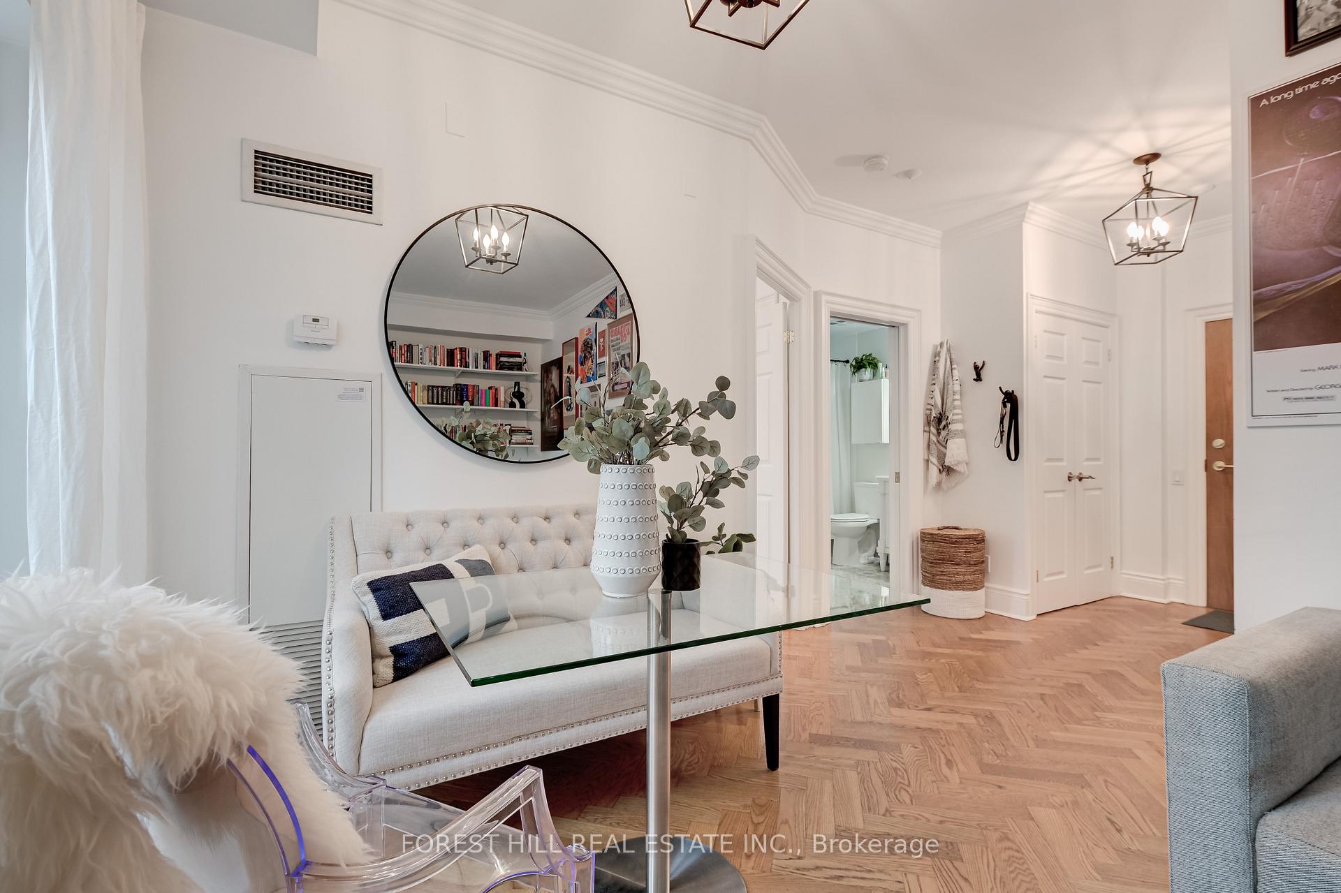 Photo 8 of Unit 307, 120 Lombard Street, Toronto, Church-Yonge Corridor — HOMEH