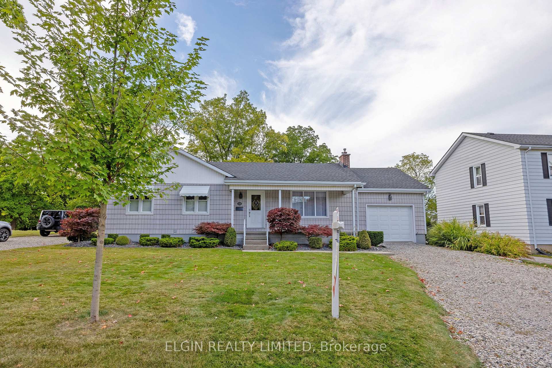 Photo 1 of 22 Fairview Avenue, St. Thomas — HOMEH