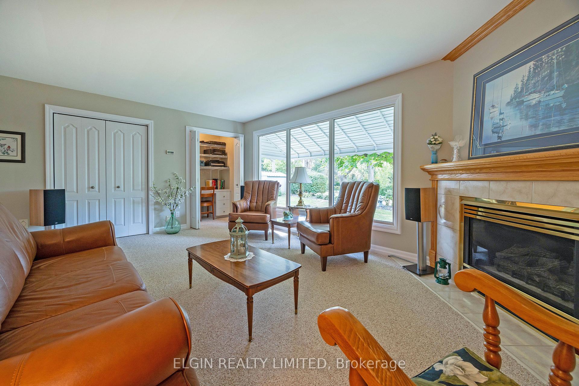 Photo 13 of 22 Fairview Avenue, St. Thomas — HOMEH