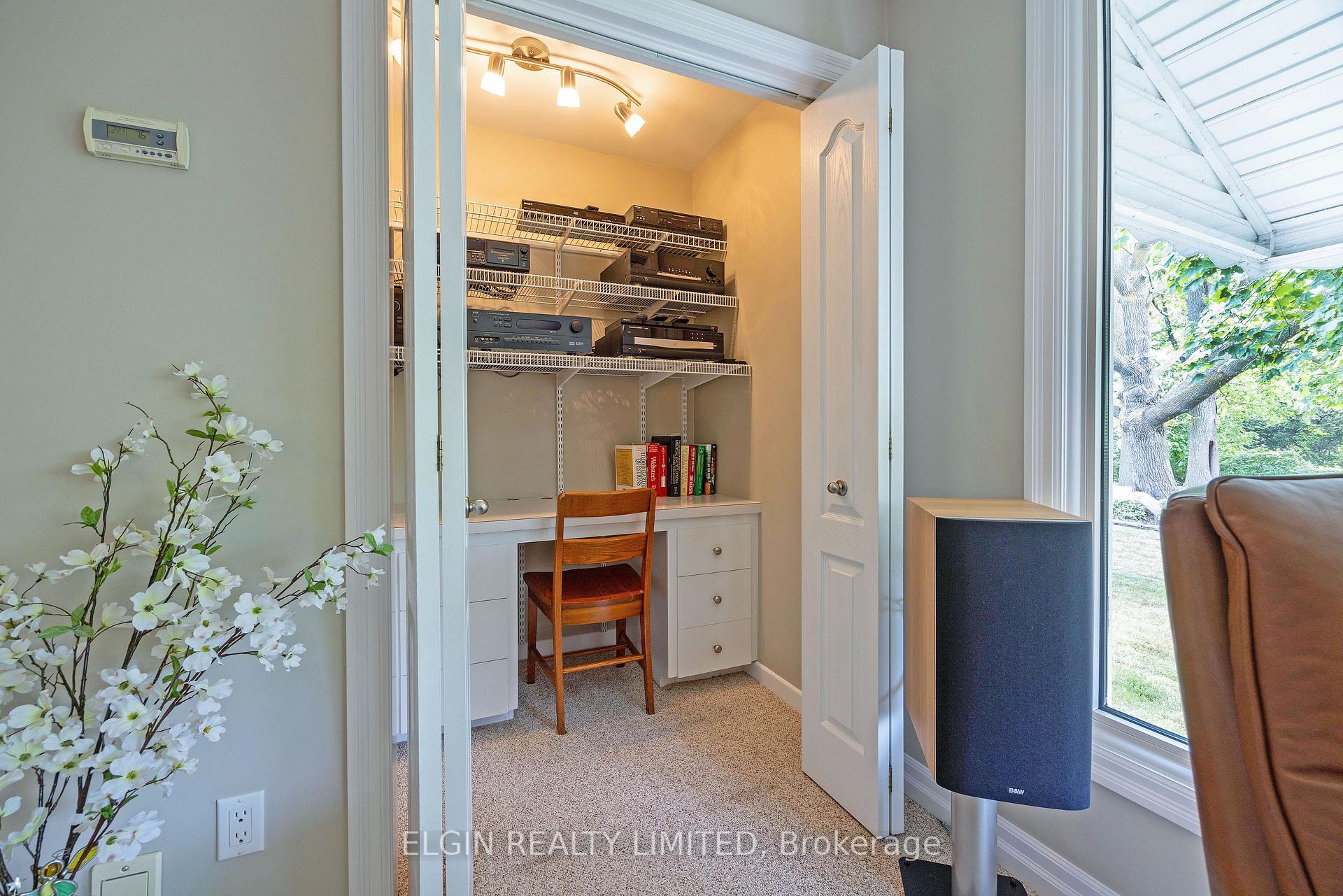 Photo 14 of 22 Fairview Avenue, St. Thomas — HOMEH