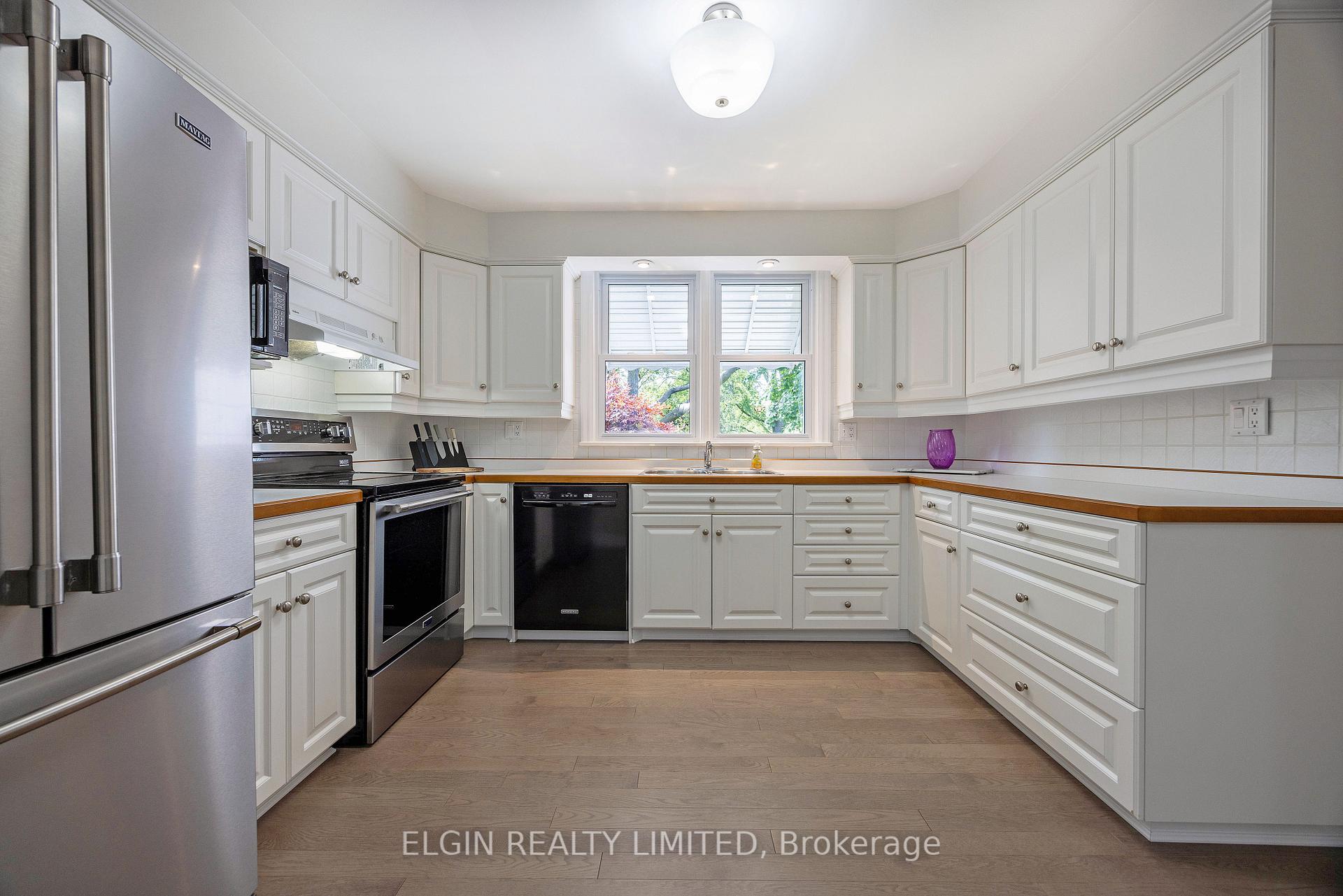 Photo 15 of 22 Fairview Avenue, St. Thomas — HOMEH