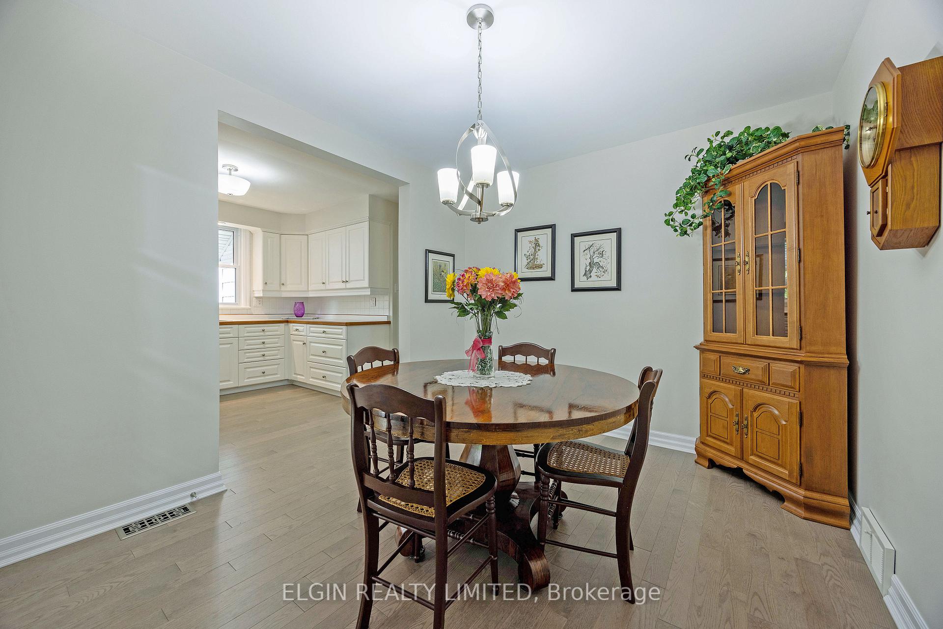 Photo 18 of 22 Fairview Avenue, St. Thomas — HOMEH