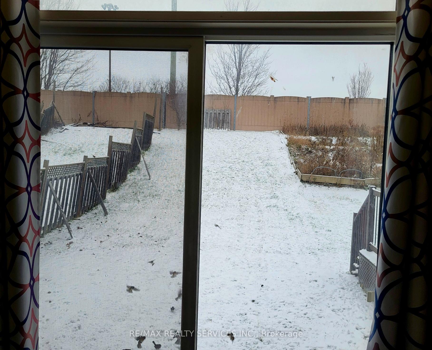 Photo 8 of 64 Harbourtown Crescent, Brampton, Madoc — HOMEH