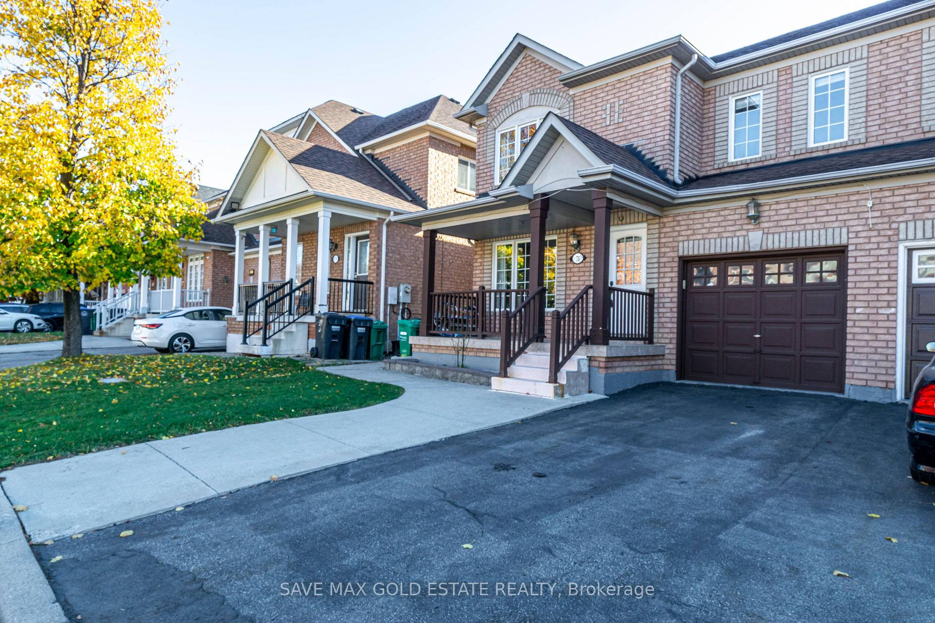 Photo 4 of 75 Saintsbury Crescent, Brampton, Sandringham-Wellington — HOMEH