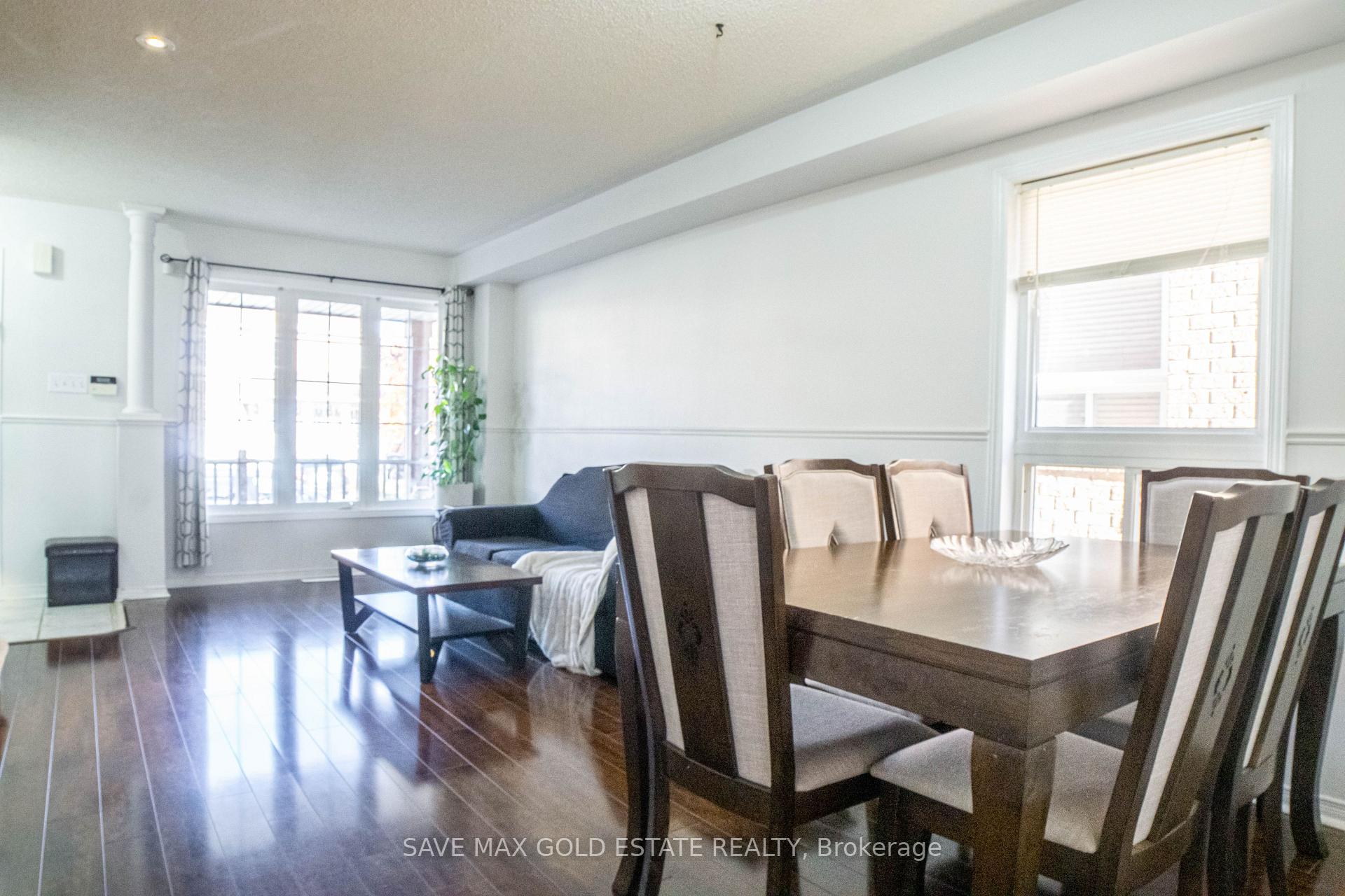 Photo 7 of 75 Saintsbury Crescent, Brampton, Sandringham-Wellington — HOMEH