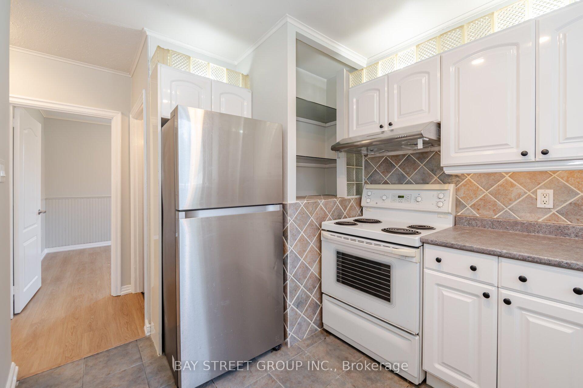 Photo 10 of 81 East 11th Street, Hamilton, Inch Park — HOMEH