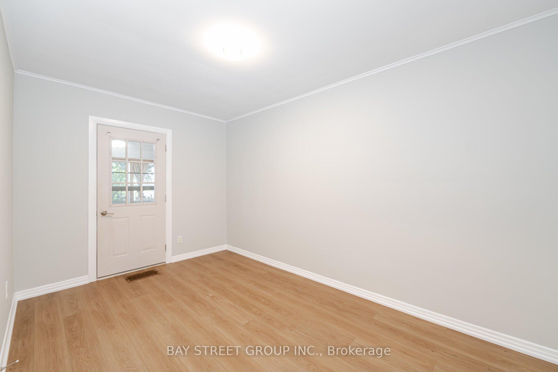 Photo 11 of 81 East 11th Street, Hamilton, Inch Park — HOMEH