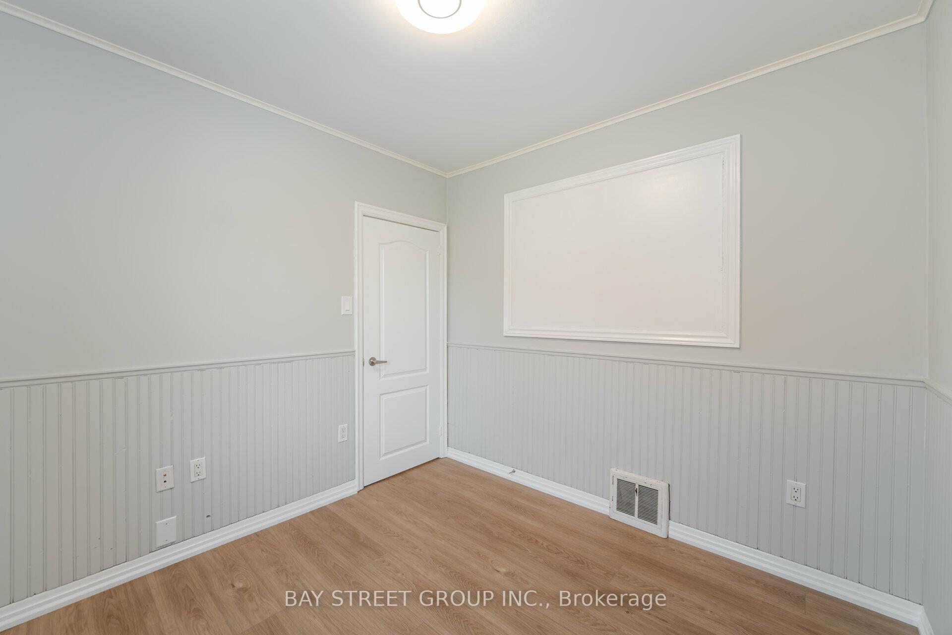 Photo 17 of 81 East 11th Street, Hamilton, Inch Park — HOMEH