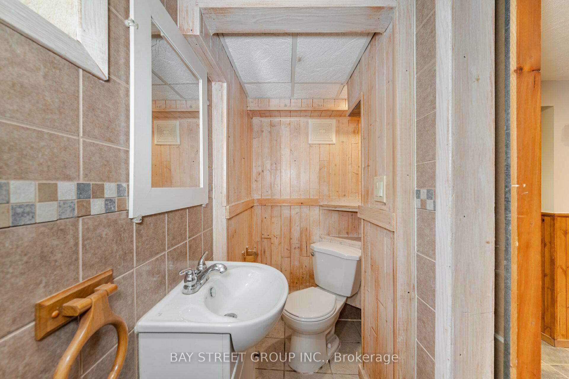 Photo 55 of 81 East 11th Street, Hamilton, Inch Park — HOMEH