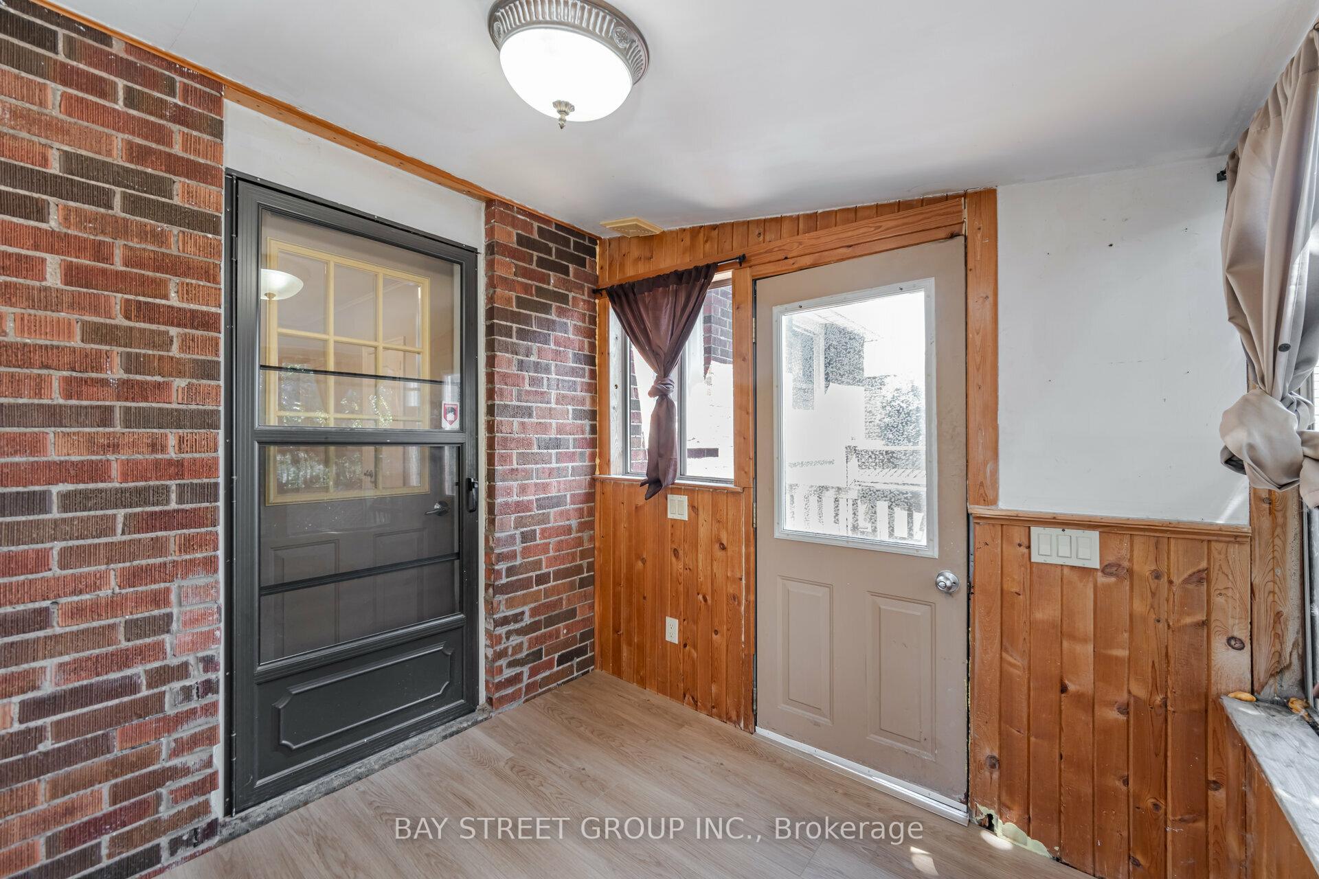 Photo 34 of 81 East 11th Street, Hamilton, Inch Park — HOMEH