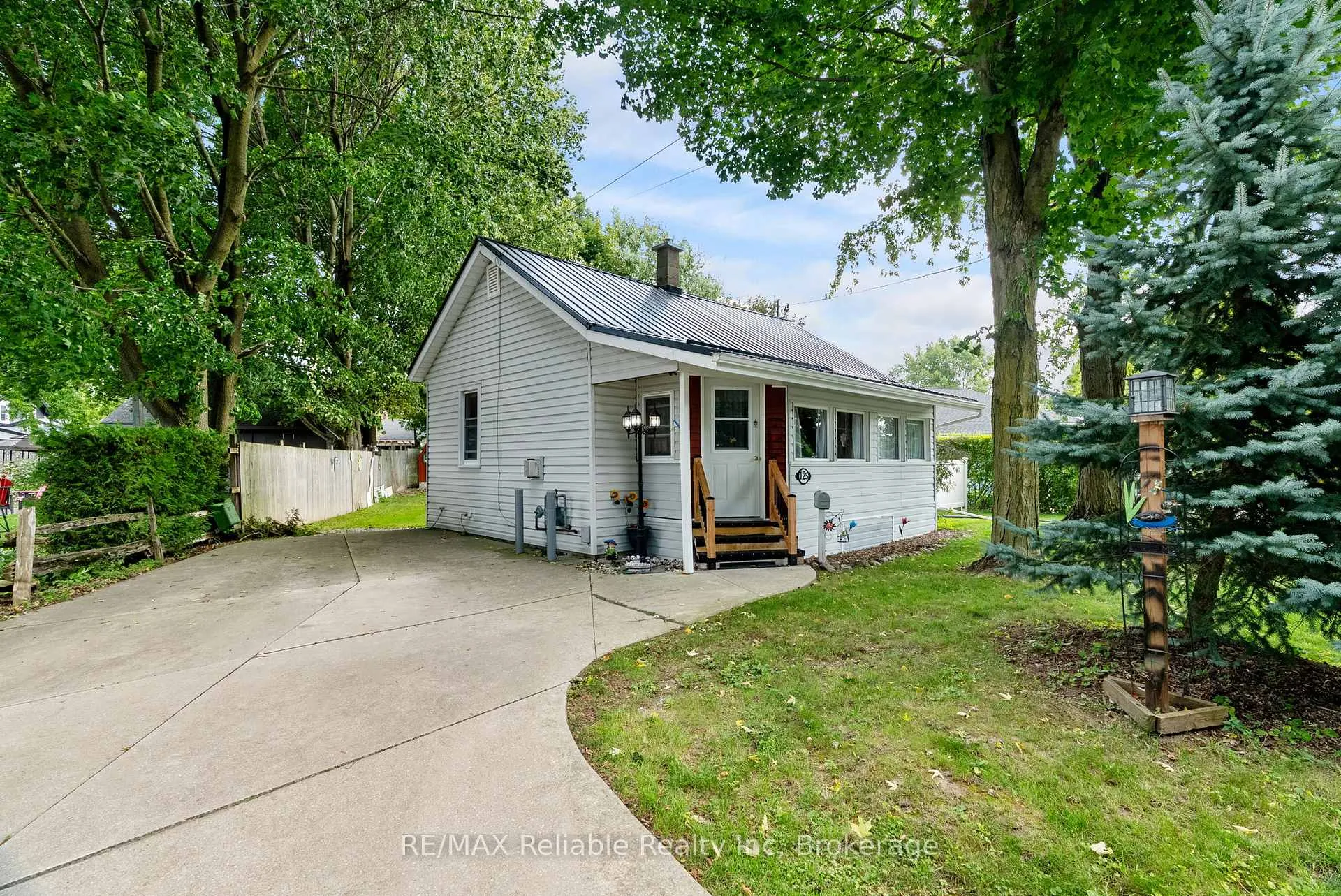 Photo 1 of 125 North Street S, Central Huron, Clinton — HOMEH