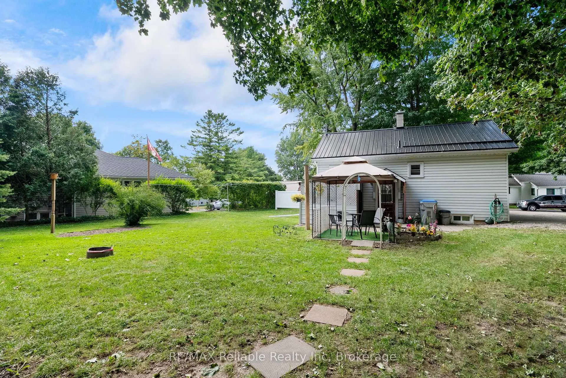 Photo 4 of 125 North Street S, Central Huron, Clinton — HOMEH